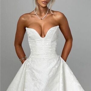 Strapless White Jacquard Mini Dress with Sweetheart Neckline